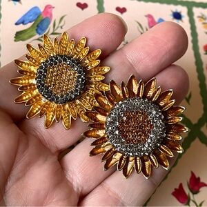 Pretty goldtone & rhinestone sunflower brooches wilderkind flower nature boho